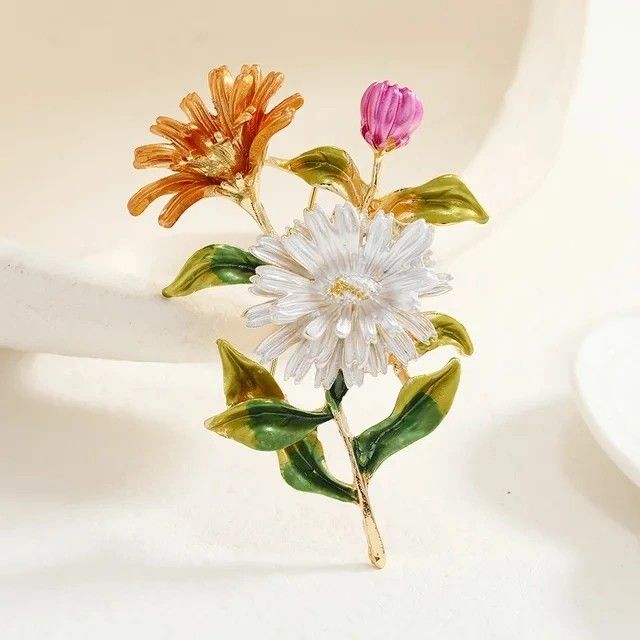 Enamel Daisy Brooch Pin