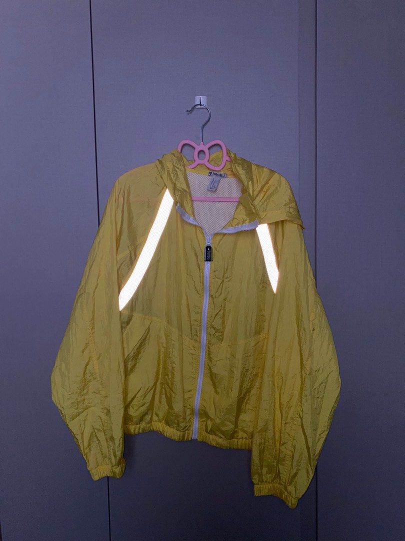 F21 windbreaker store