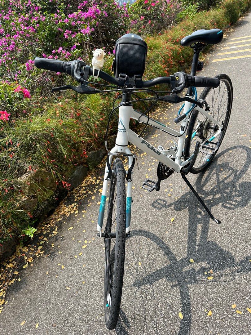 Fuji Absolute 2.3 ST size M 17 inches Sports Equipment Bicycles Parts Bicycles on Carousell