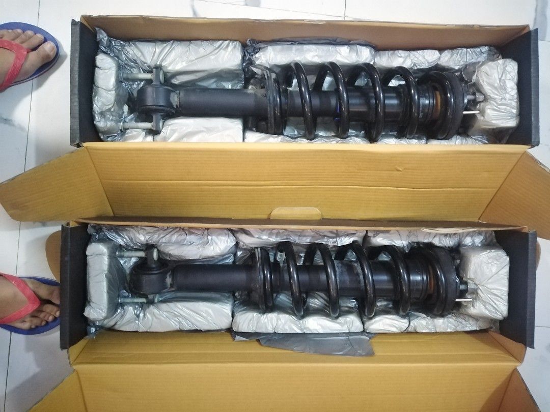 Ford Ranger front strut assrmbly, Car Parts & Accessories, Body Parts ...