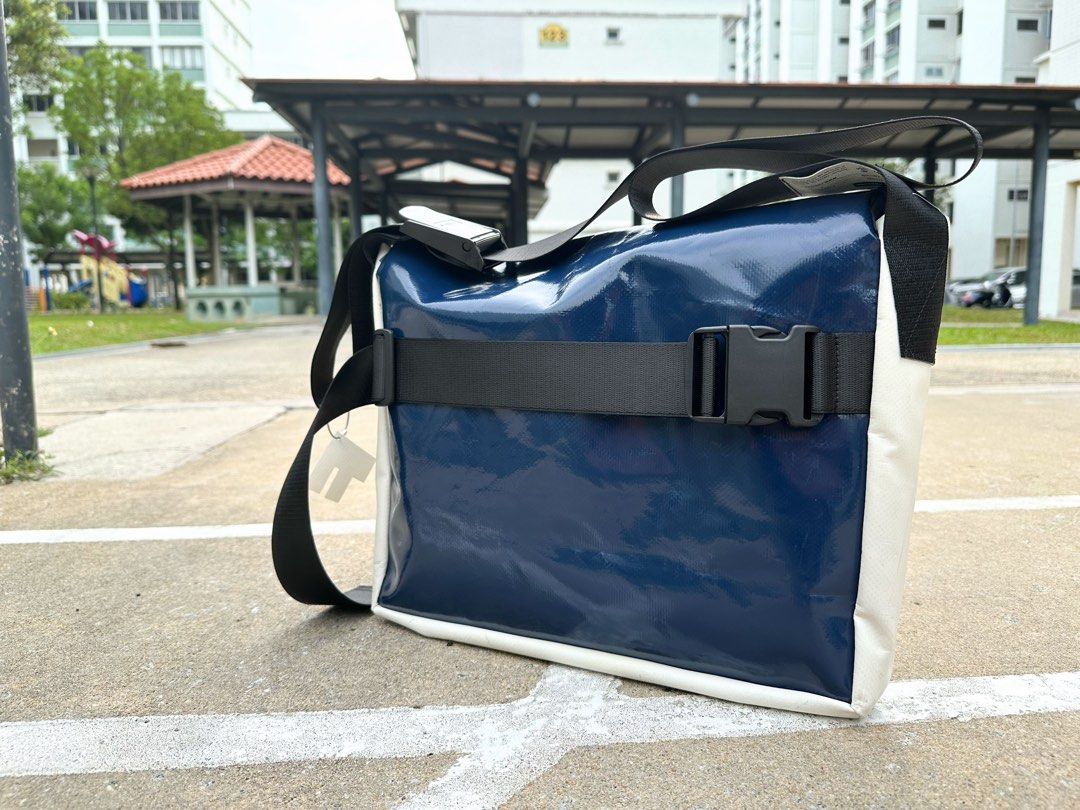 未使用保管品 FREITAG DRAGNET F12 メッセンジャーバッグ Freitag - F12 Dragnet Messenger Bag - The Bike Center