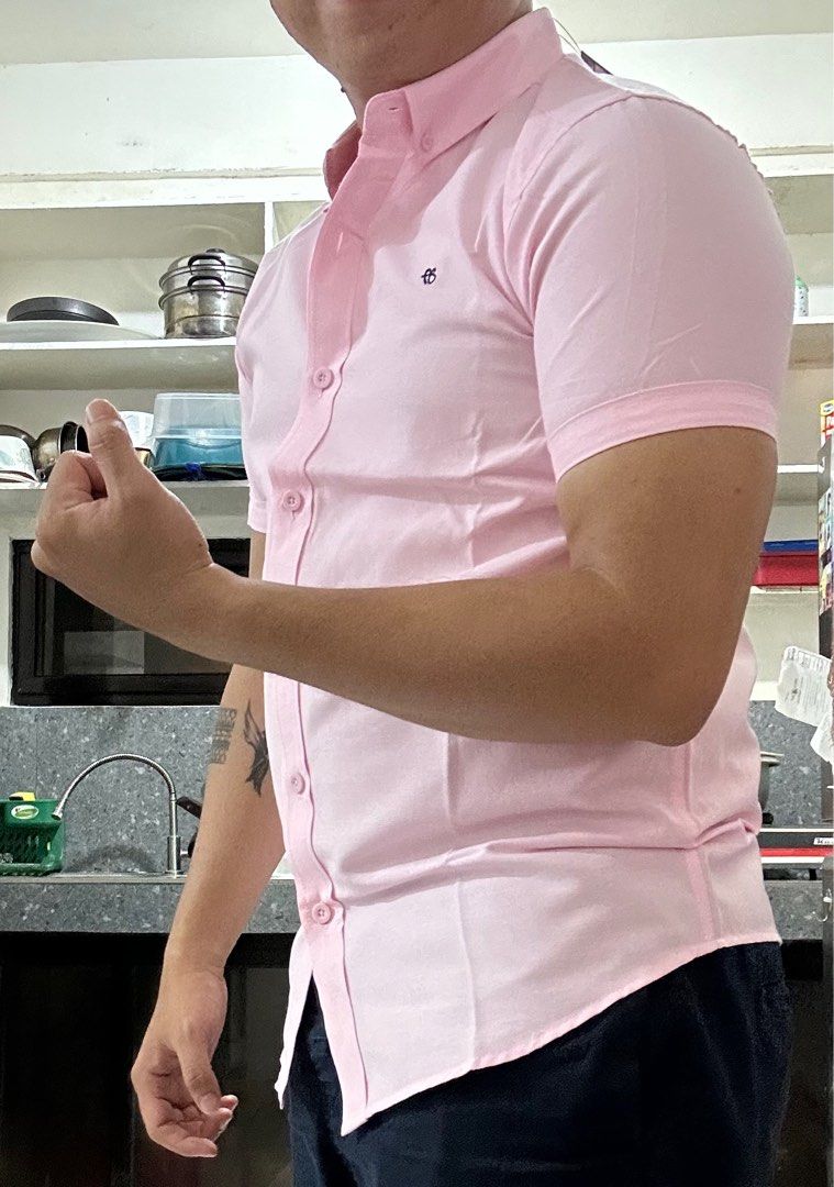 Fubu Woven Short Sleeve Polo (Category: Formal Shirts) located in Bocaue. Submitted by mhonluigo (Listing ID 1264389139, Image 3). Description: Fubu Woven Short sleeve Polo Brand New. RFS - Wrong Size. Fitted sa arm hole. Flex na flex ang biceps. L-27 W-20.