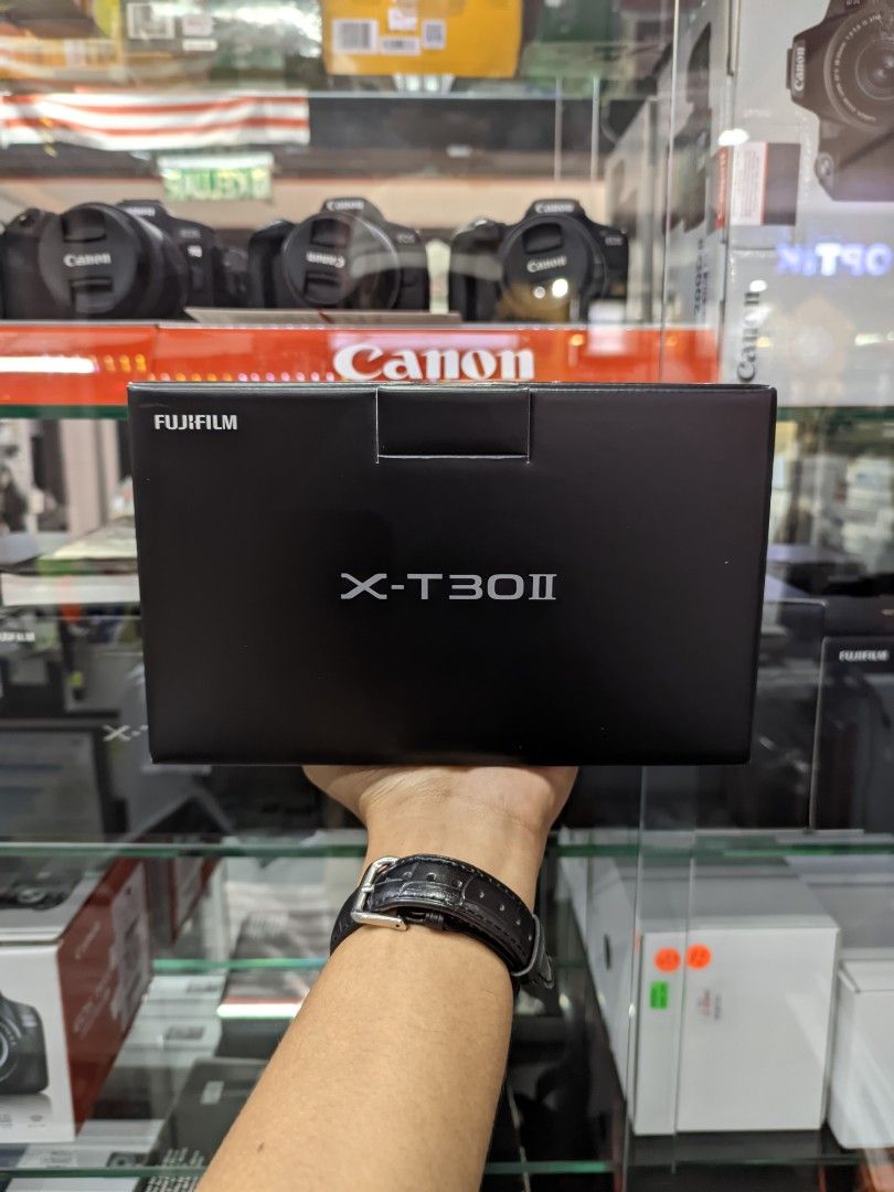 Fujifilm XT30 II (BODY ONLY), Photography, Cameras on Carousell