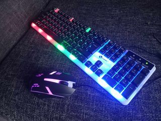 Brand New Gaming keyboard and mouse (free mousepad), 7 days warranty, Open reseller!
