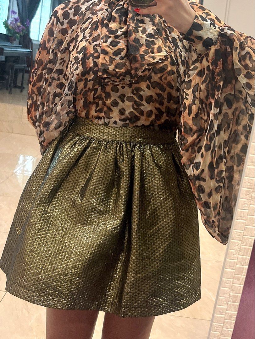 Gold Metallic Skirt, Women's Fashion, Bottoms, Skirts on Carousell