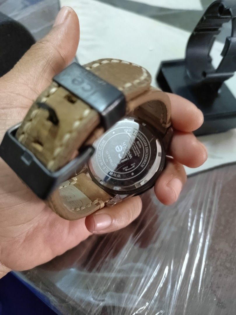 Ice watch hotsell leather strap