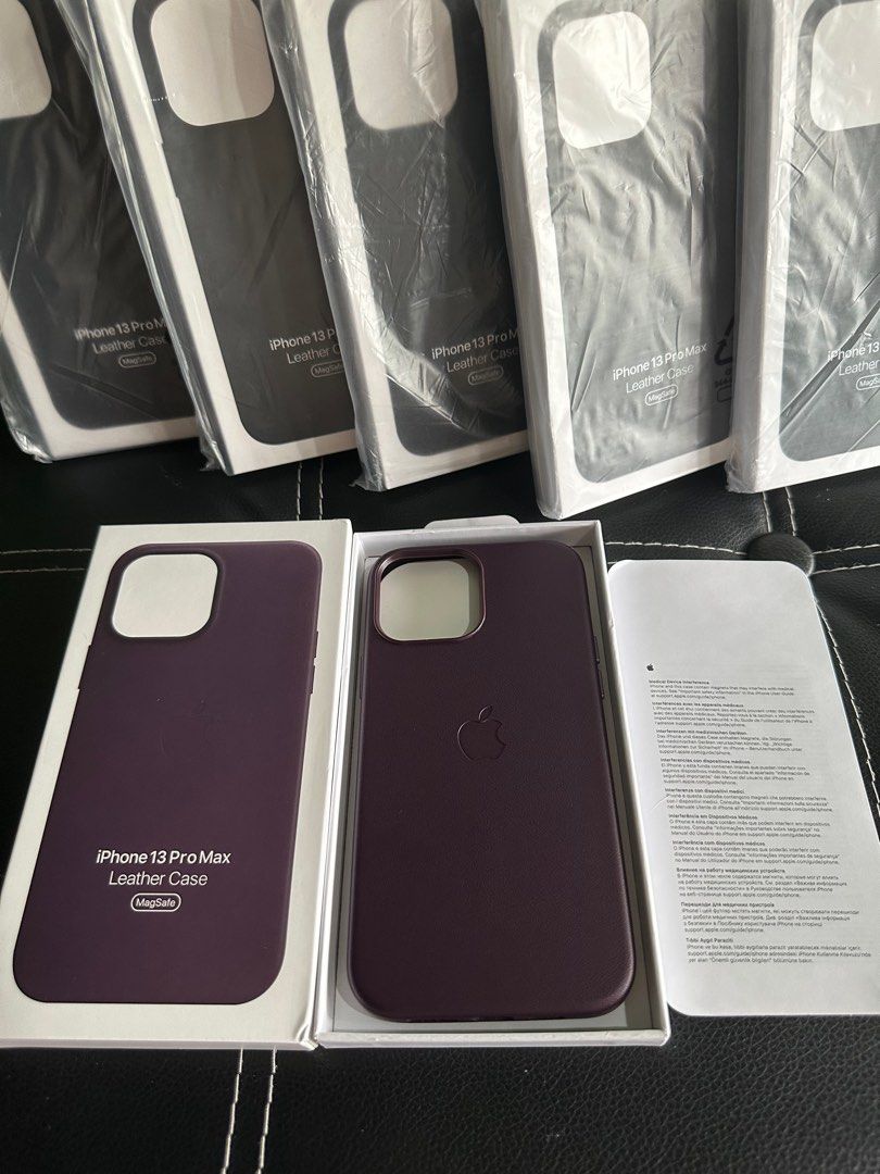 iPhone 13 Pro Max Magsafe Leather Case With Animation (Dark Cherry) (Category: Cases & Sleeves) located in Quezon City. Submitted by danii_03 (Listing ID 1264366949, Image 1). Description: .