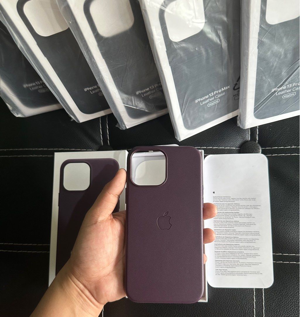 iPhone 13 Pro Max Magsafe Leather Case With Animation (Dark Cherry) (Category: Cases & Sleeves) located in Quezon City. Submitted by danii_03 (Listing ID 1264366949, Image 2). Description: .