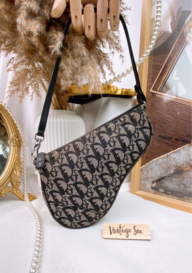Old saddle on sale bag