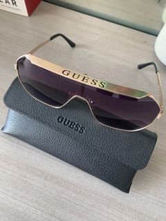 Kacamata Guess