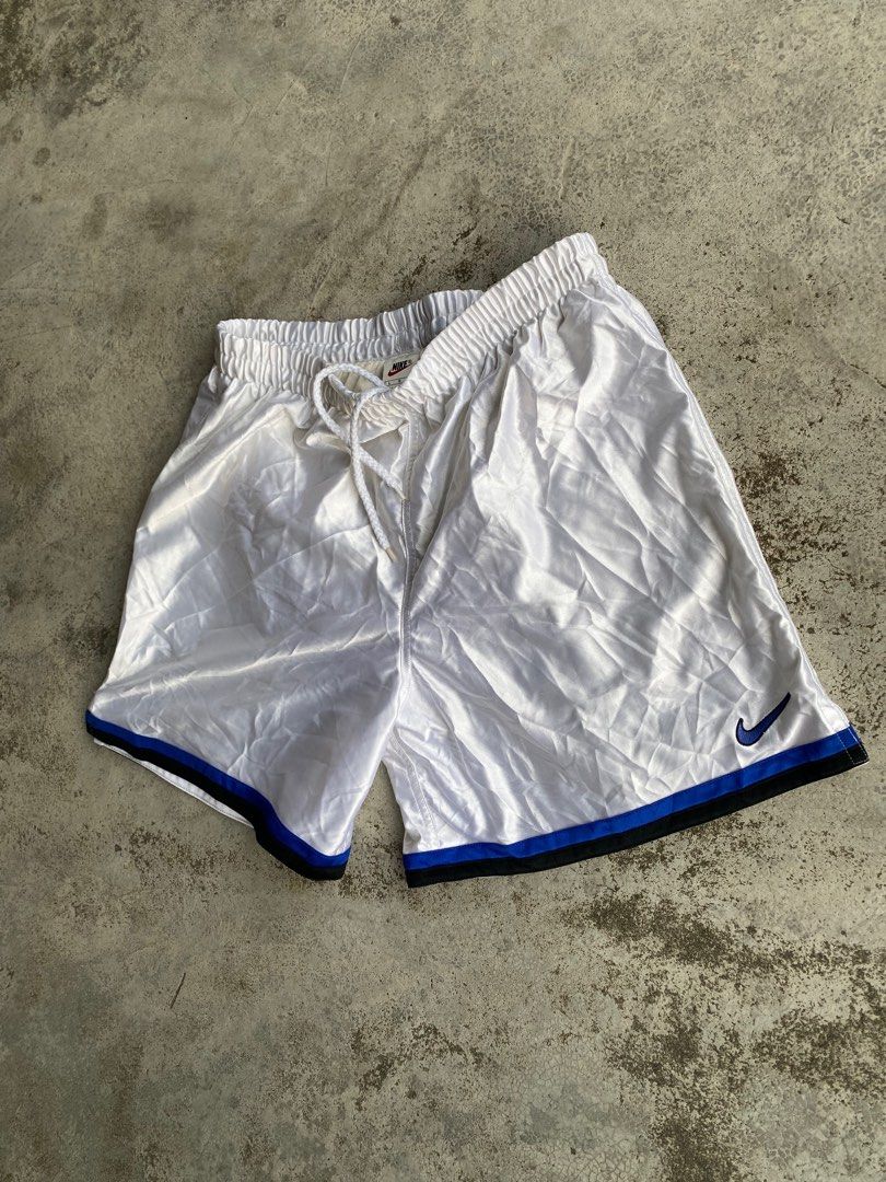 L Vintage NIKE swoosh shorts Men s Fashion Bottoms Shorts on