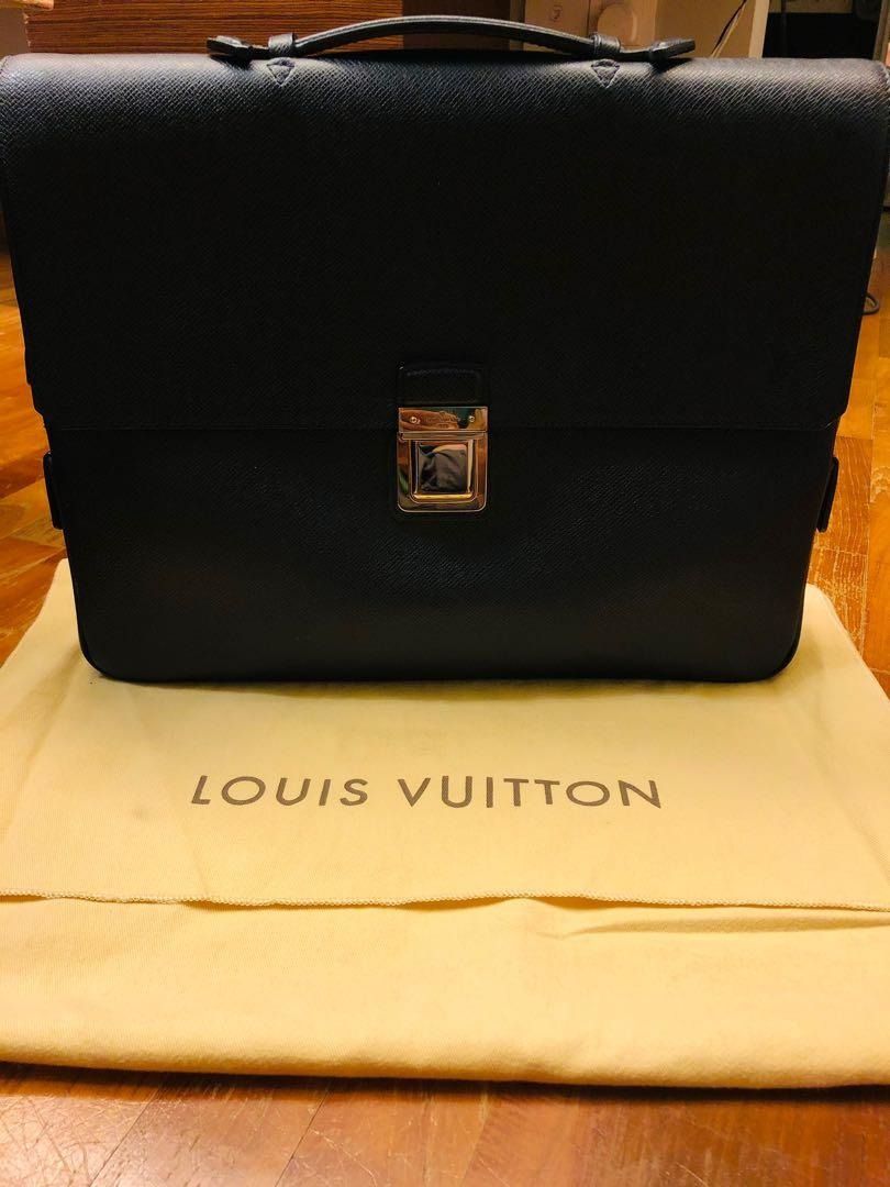 Louis Vuitton 2054 Expandable Polochon, Men's Fashion, Bags, Briefcases on  Carousell