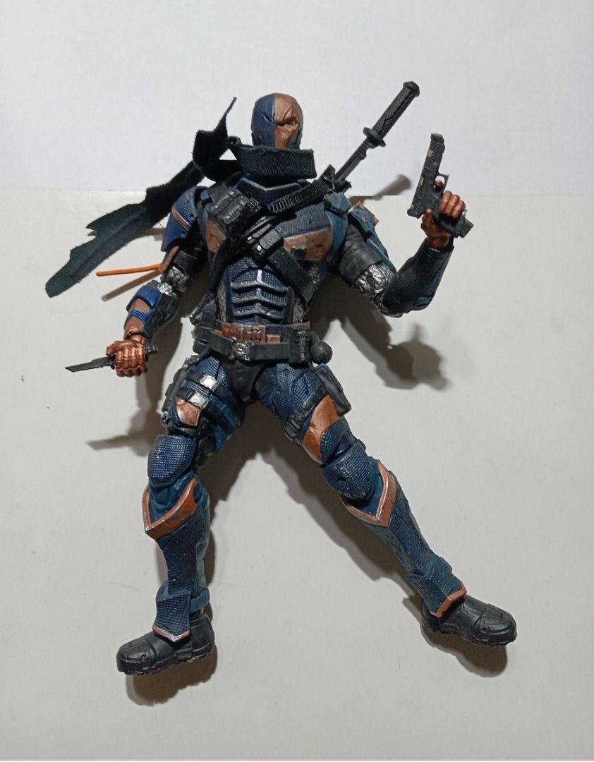Deathstroke arkham discount origins figure