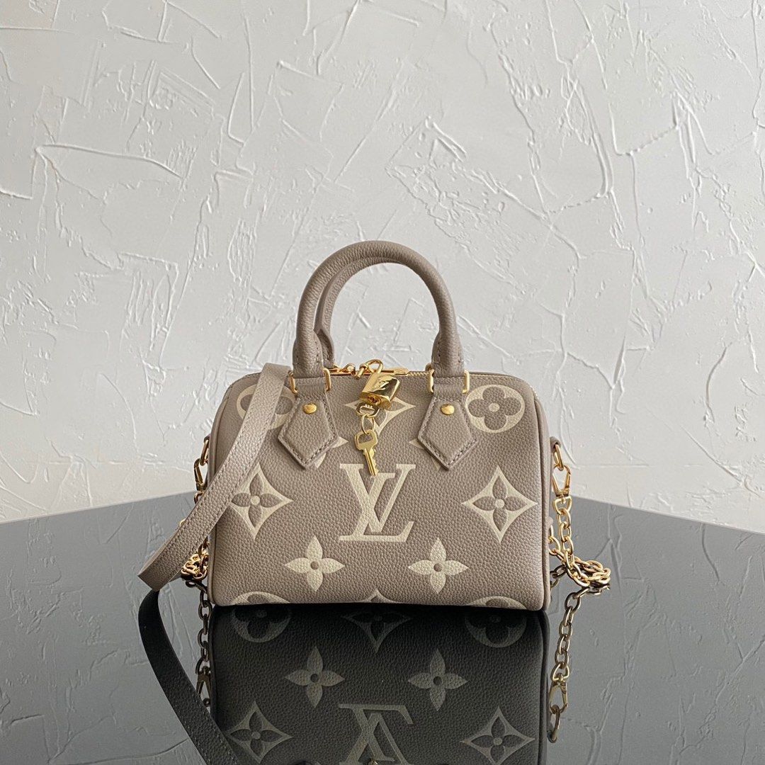 Louis Vuitton Speedy Bandouliere 20, Luxury, Bags & Wallets on Carousell