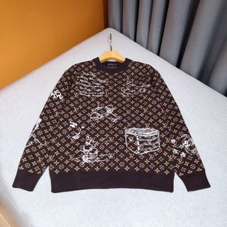 Louis Vuitton* Flocked Monogram Classic Shirt, Men's Fashion, Coats,  Jackets and Outerwear on Carousell