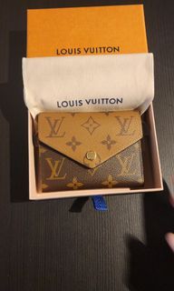 Louis Vuitton LV SHW Marie Lou Compact Wallet M60494 Monogram Epi Orange