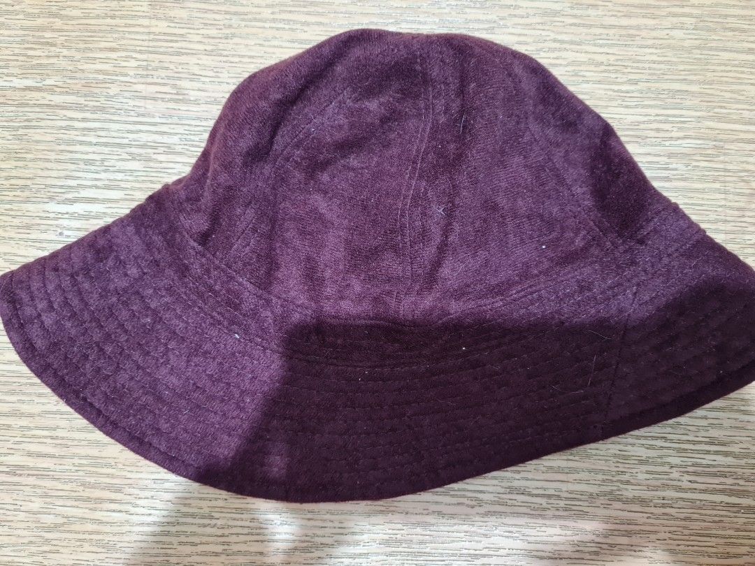 Maroon rounded/round Bucket Hat (Japanese Brand) (Category: Hats & Beanies) located in Manila. Submitted by richu_ (Listing ID 1264438462, Image 1). Description: Bought for approx. 150 in a Japanese sale store. Rsf: need funds.