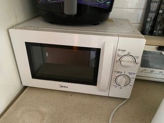 （分類：）位於 。 由 schumann2022 提交（商品編號 1264423691，圖片 1）。簡介： 。