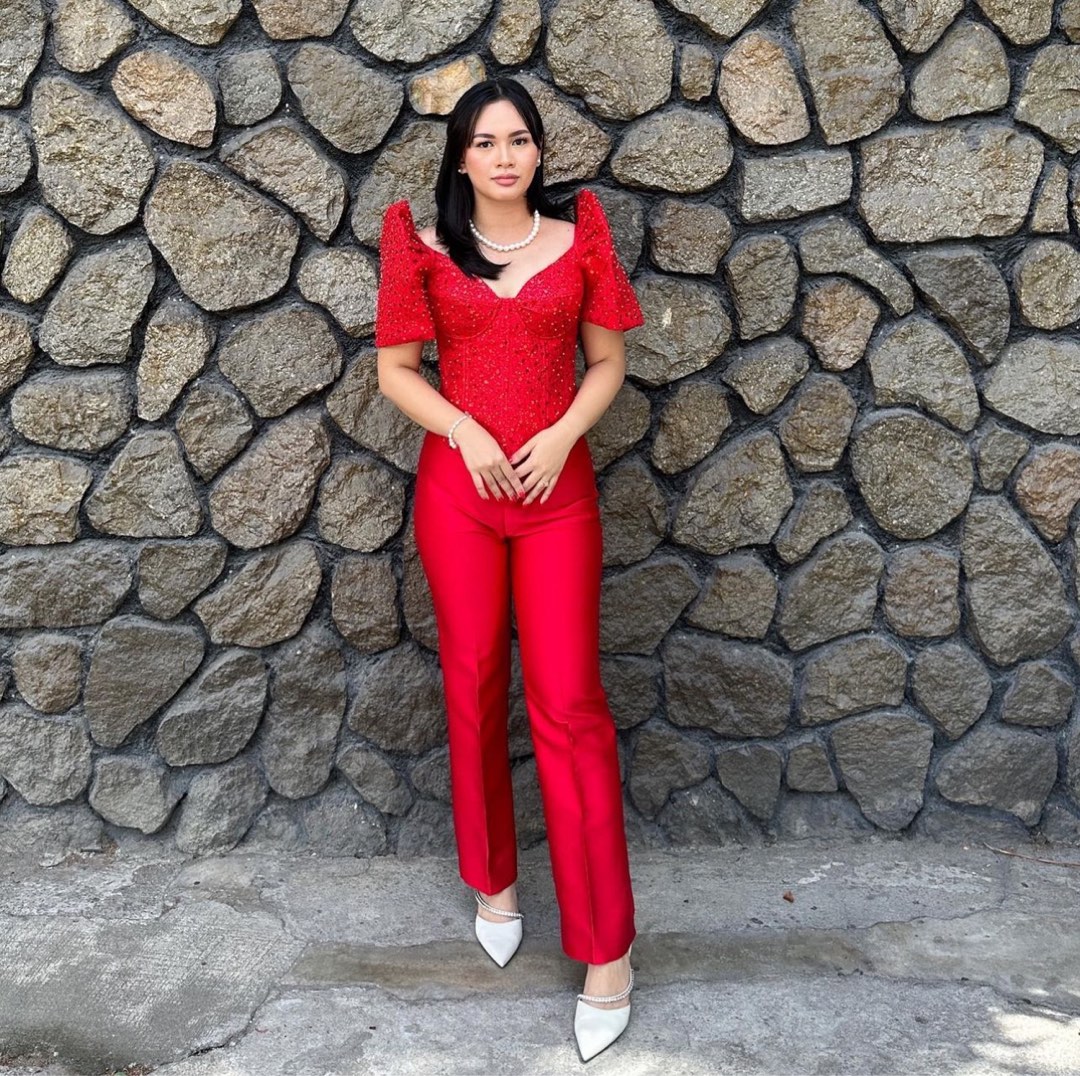 modern filipiniana clothing