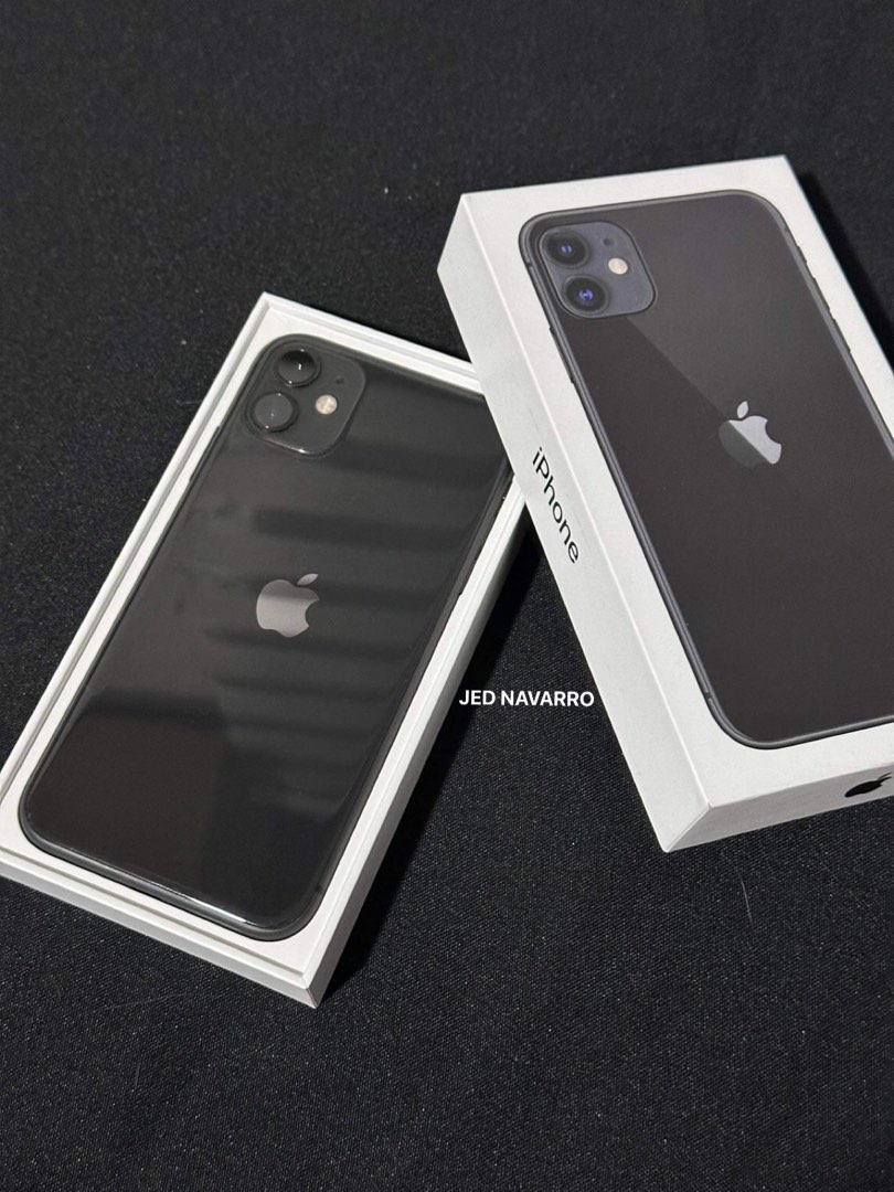 Months old iPhone 11 64 GB Smartlocked Black, Mobile Phones & Gadgets