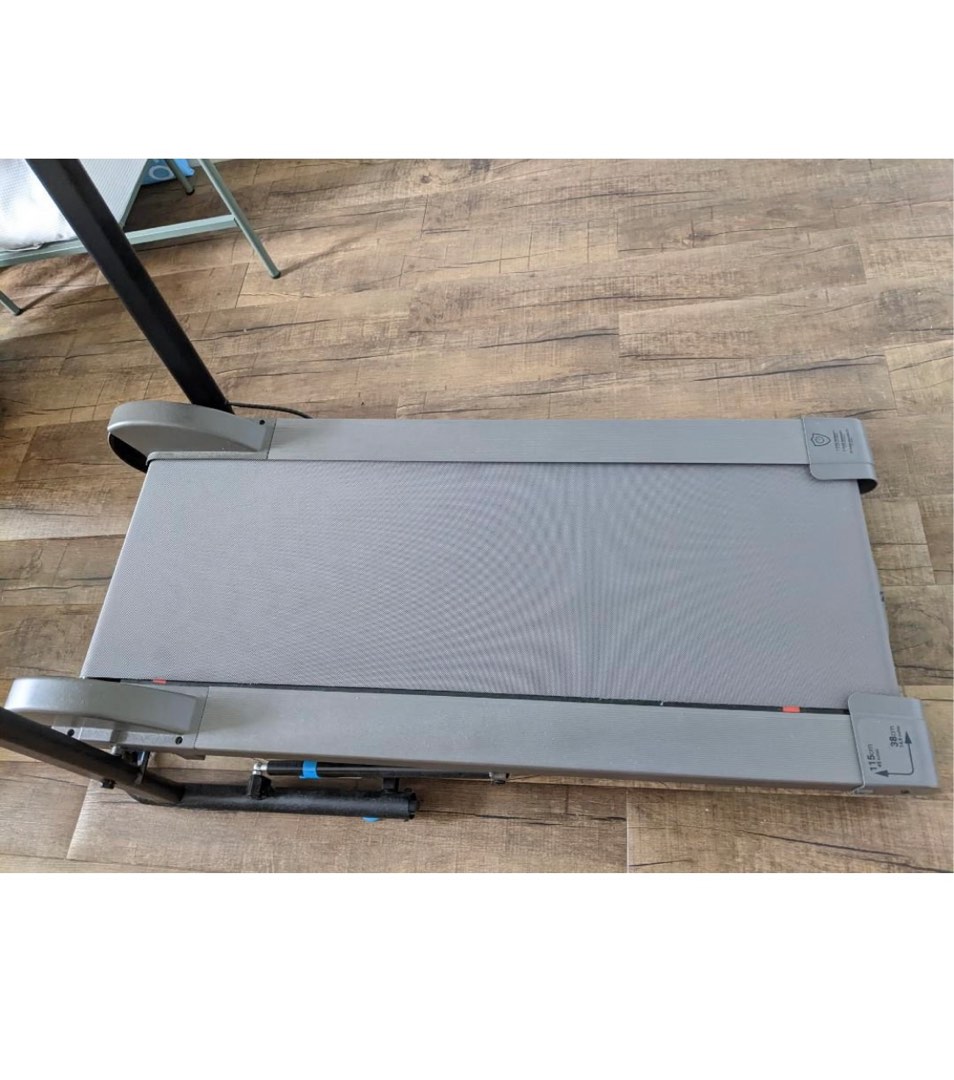 Motorless Treadmill W100 decathlon, Sports Equipment, Exercise