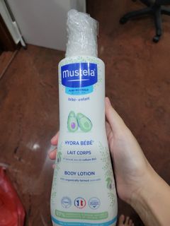 Mustela bebe lotion with avocado 750ml x2 packs