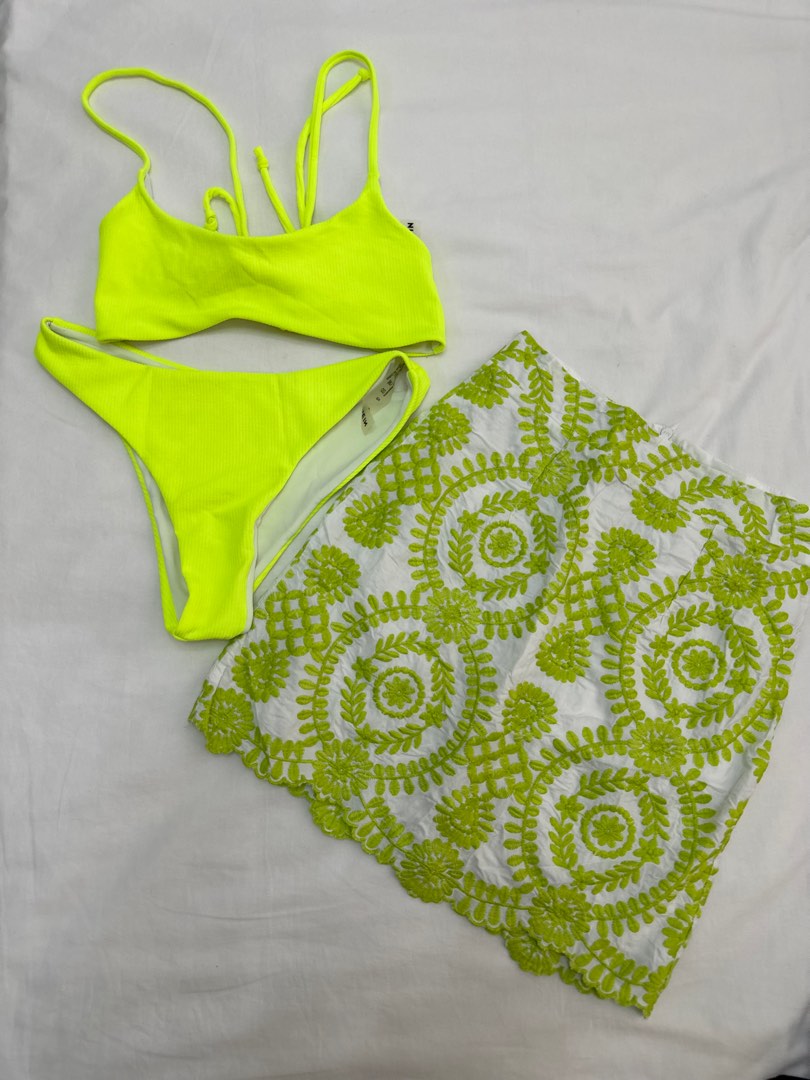Neon green swimwear, Women's Fashion, Swimwear, Bikinis & Swimsuits on