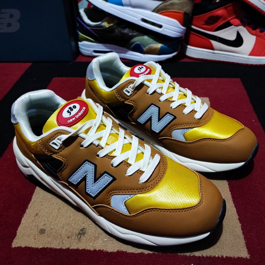 NEW BALANCE (NB) 580, Fesyen Pria, Sepatu , Sneakers di Carousell