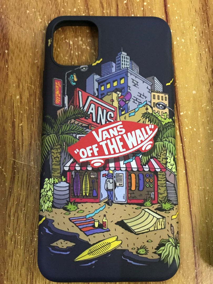 Vans off the store wall iphone 7 case