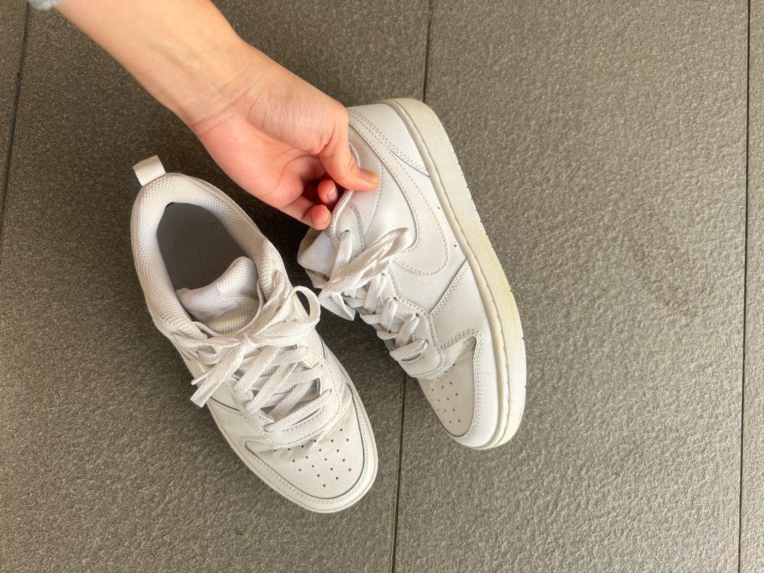 Air force 1 on feet girl hot sale