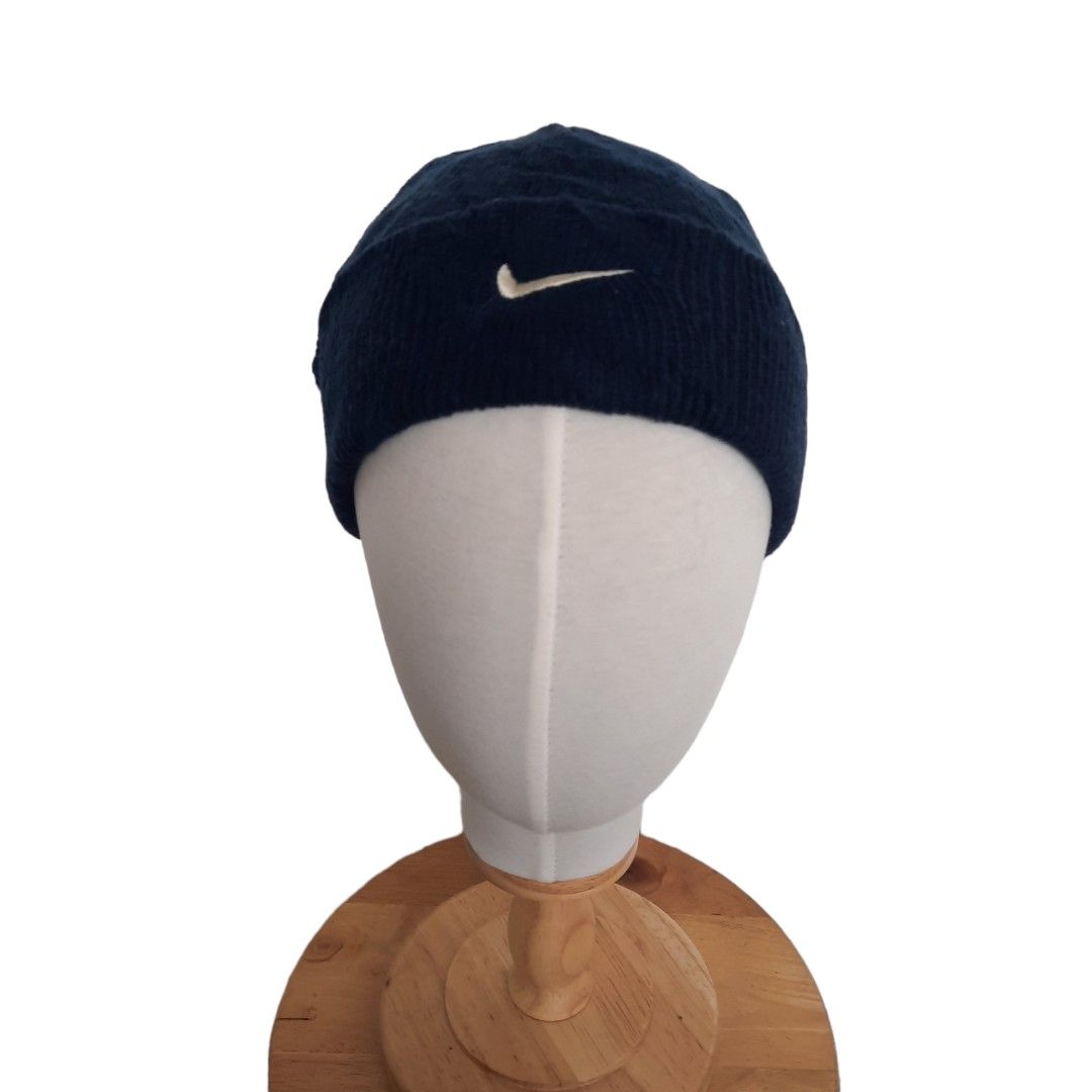 Nike store short beanie