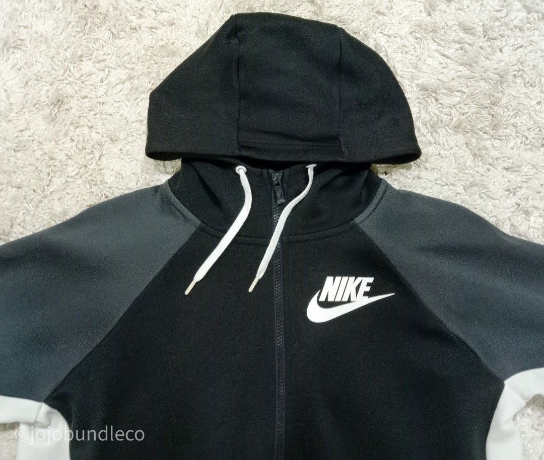 Nike hooded track top top