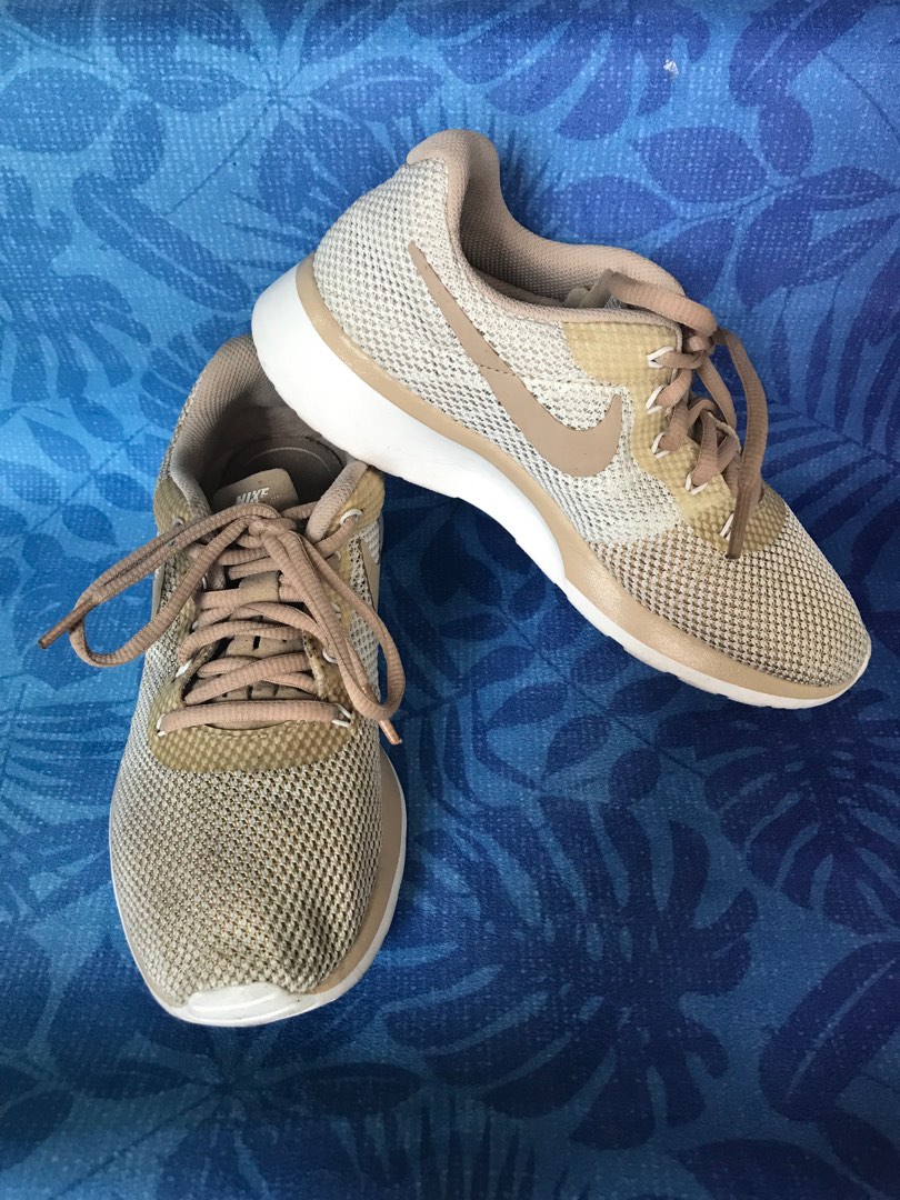 tanjun racer nike womens