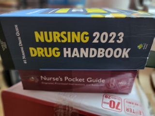 Nursing drug handbook/nurses pocket guide