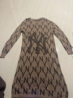 (Category: ) located in . Submitted by clothesforsaleeee (Listing ID 1264413265, Image 1). Description: .