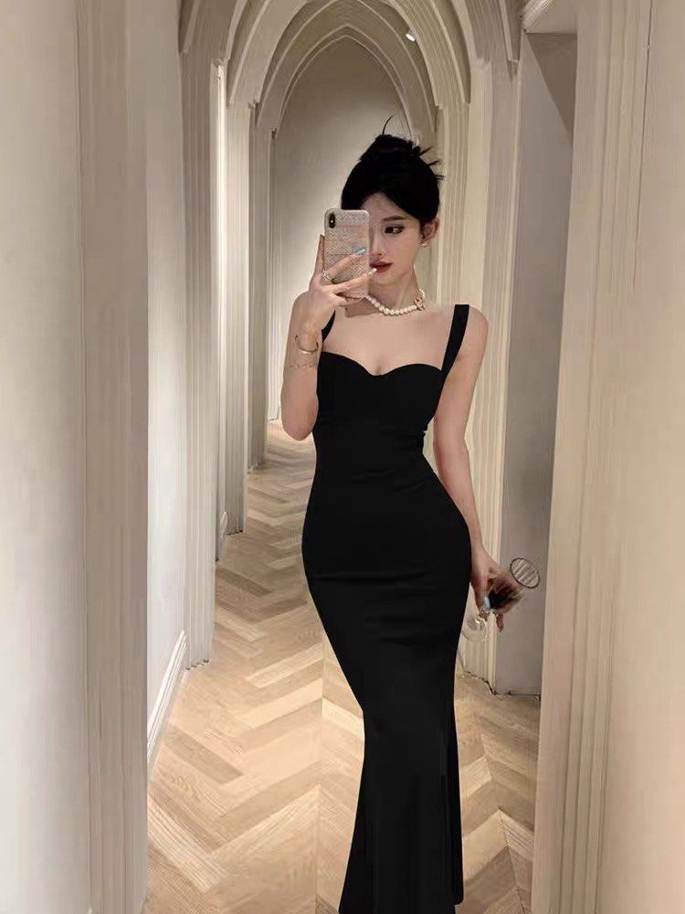 Black prom sale dress and date