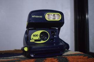 Polaroid 600 Instant Camera (Working)