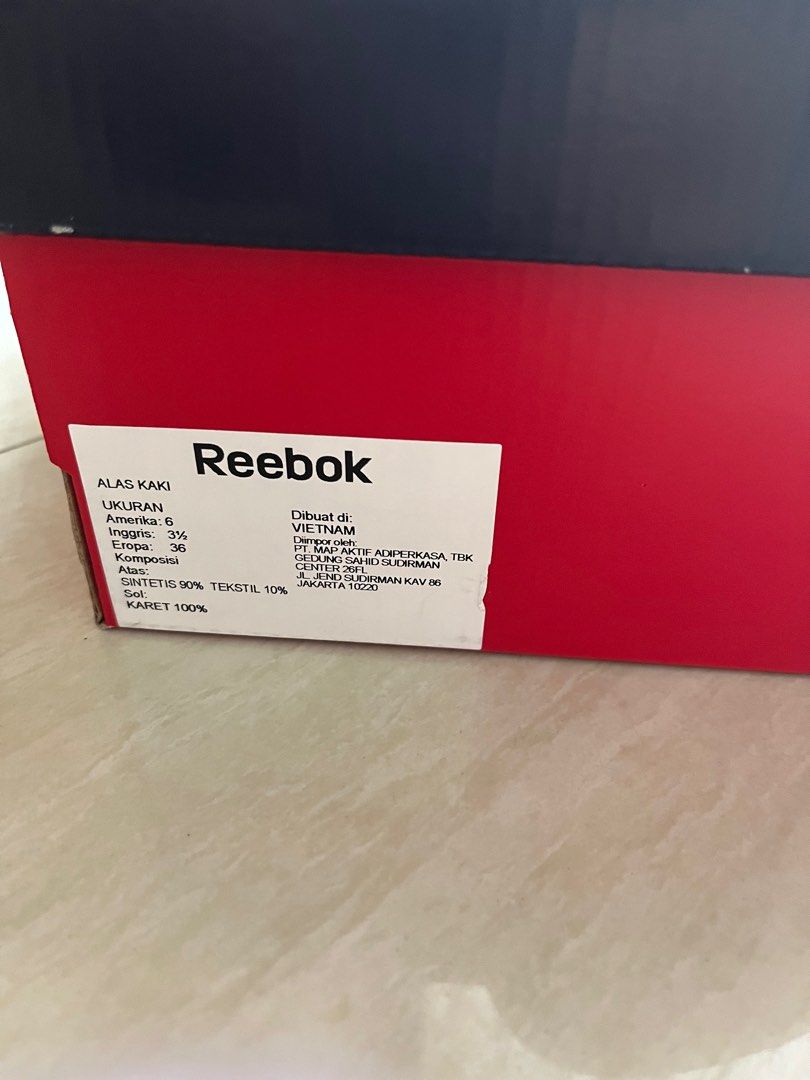 PRELOVED REEBOK SHOes ORIGINAL STOre Fesyen Wanita Sepatu di