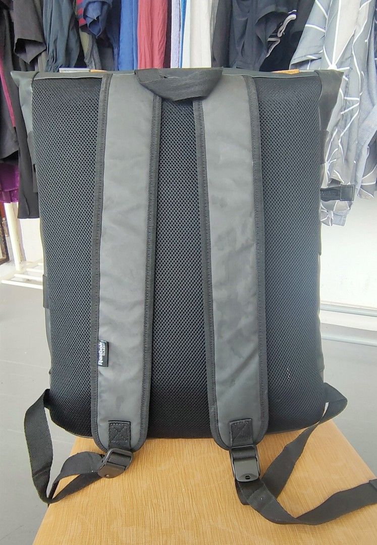 Reebok classic bag top