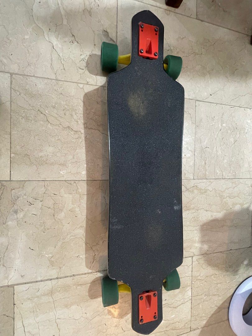 Santa Cruz Longboard (Category: Skates, Rollerblades & Scooters) located in Las Pinas. Submitted by danmoralejo (Listing ID 1264361561, Image 3). Description: Santa Cruz Long Board.