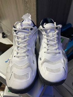 Sepatu Badminton Yonex Precission-2 Original Like New