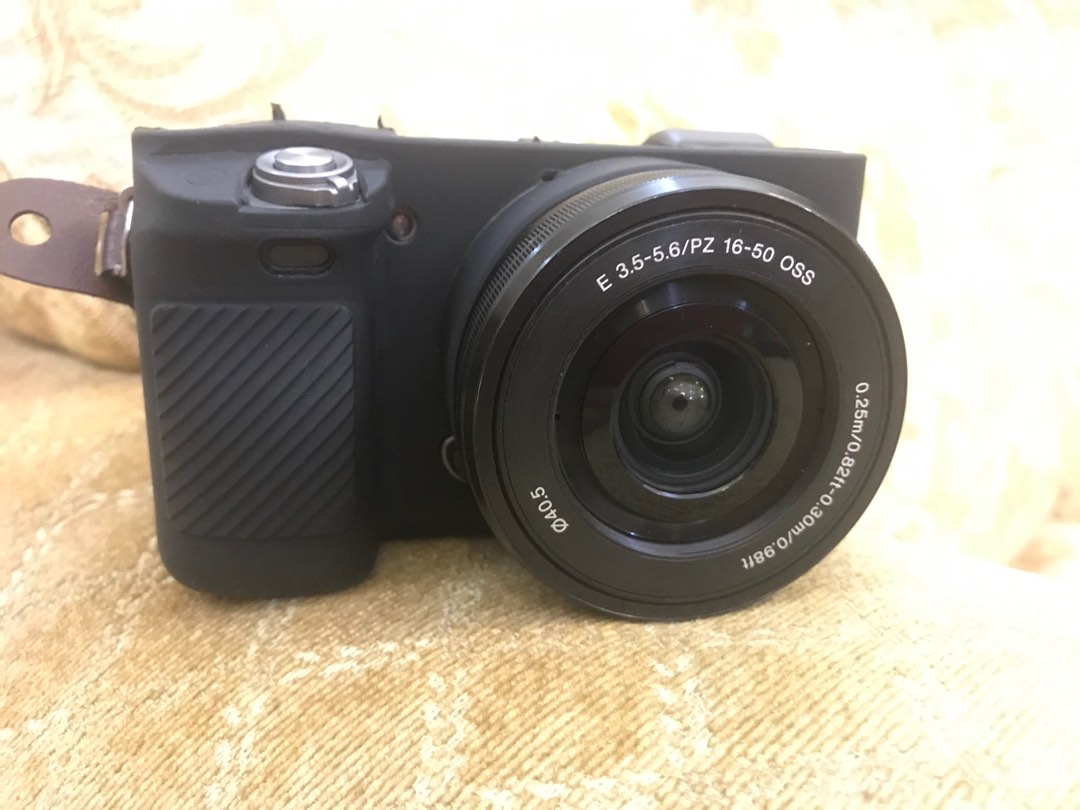 Sony A6000 c/w 1650mm Sony Kit Lens, Photography, Cameras on Carousell