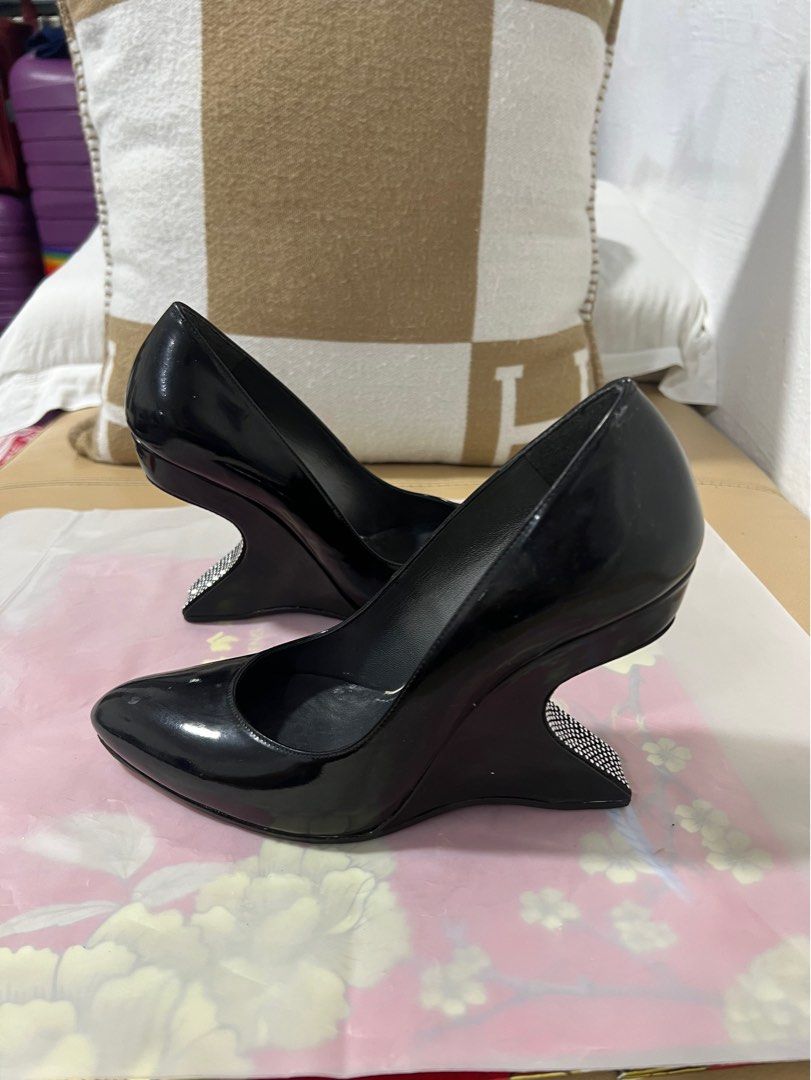 Stuart Weitzman shoes Authentic Women s Fashion Footwear