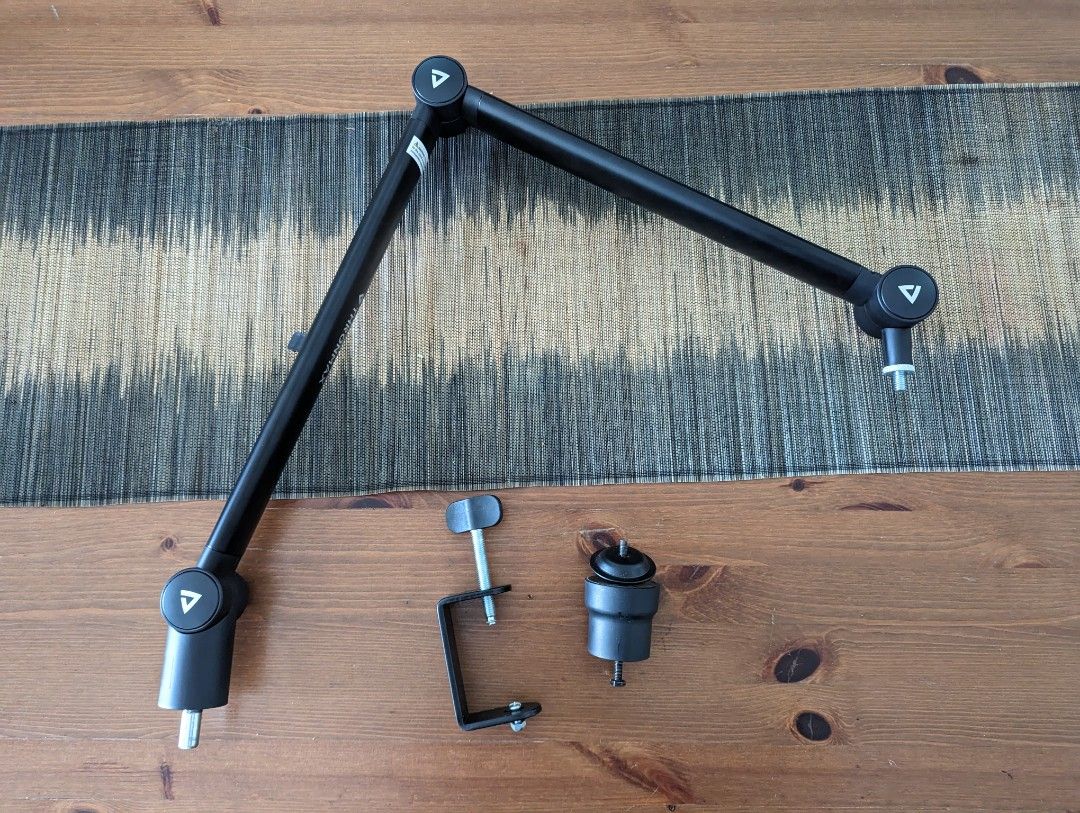 Thronmax S3 Zoom Boom Arm, Audio, Other Audio Equipment on Carousell