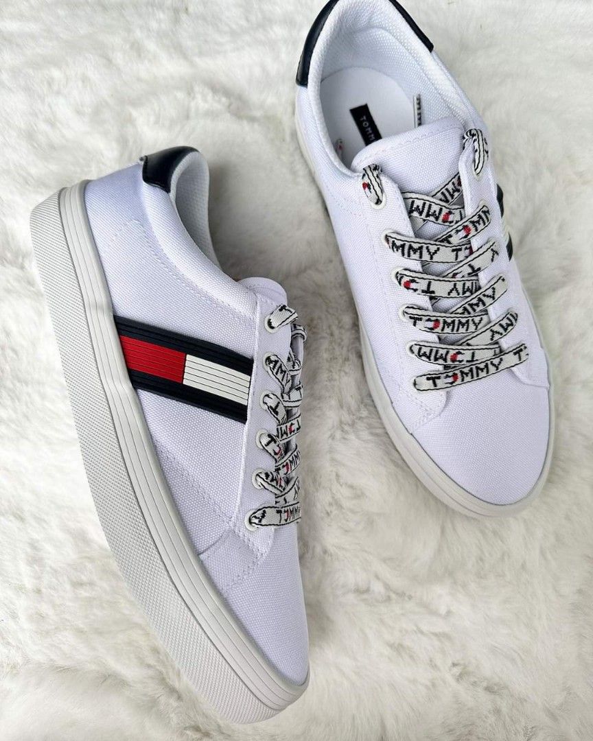 Tommy hilfiger shoes mass top