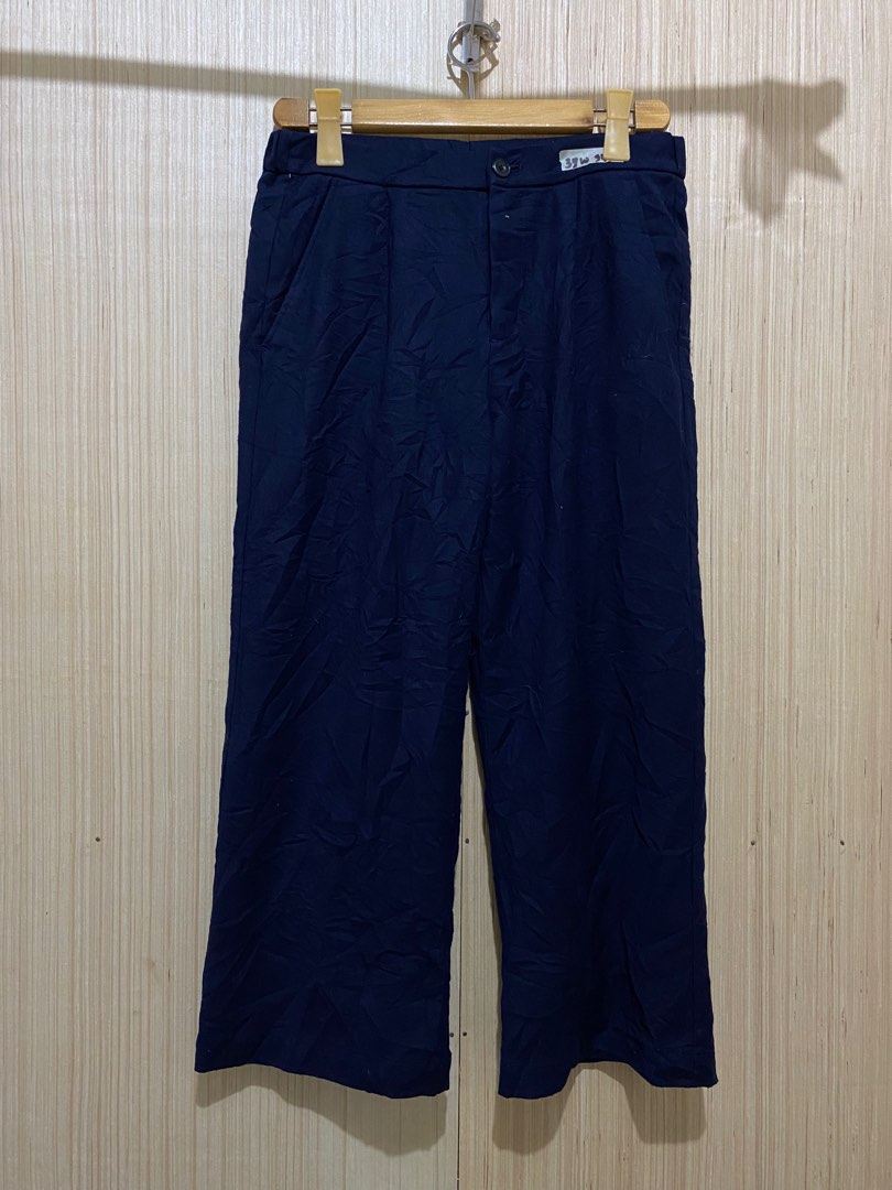UNIQLO LOOSE PANTS, Women's Fashion, Bottoms, Other Bottoms on Carousell