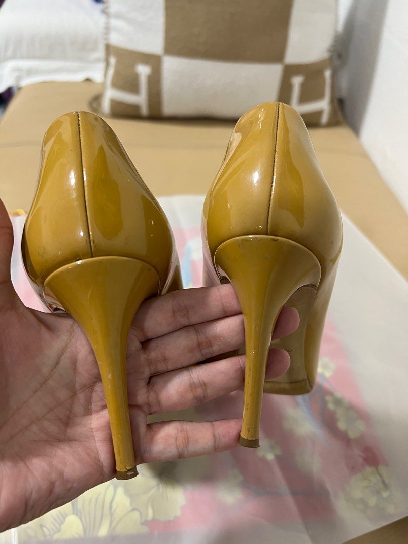 Versace heels Authentic Women s Fashion Footwear Heels on Carousell