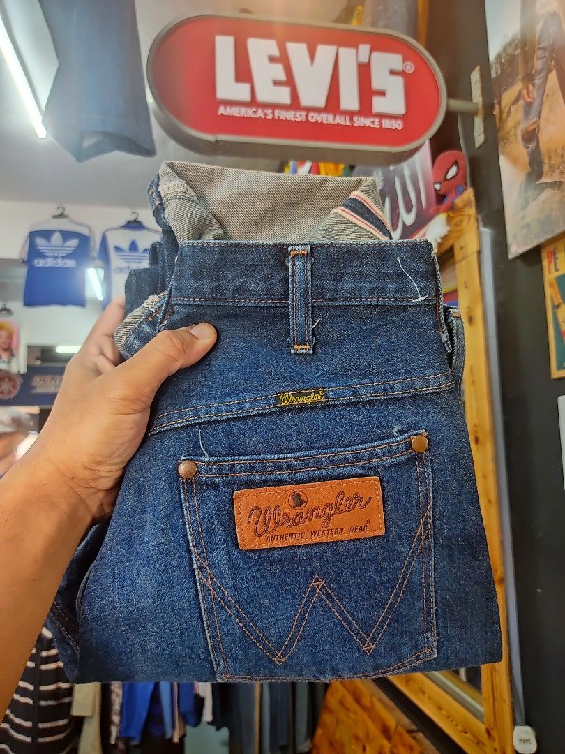 Wrangler jeans size 28 best sale