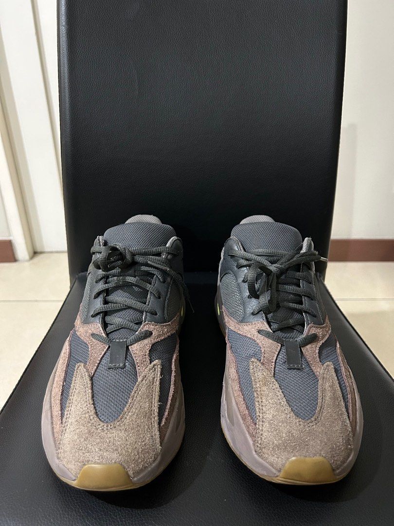 Yeezy 700 best sale mauve restock