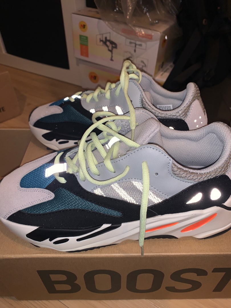 Yeezy 700 clearance wave runner flash